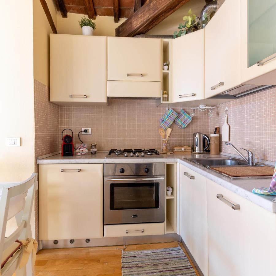 50Mt Dalle Mura+Parcheggio*Appartamento Tipico* Lucca Bagian luar foto