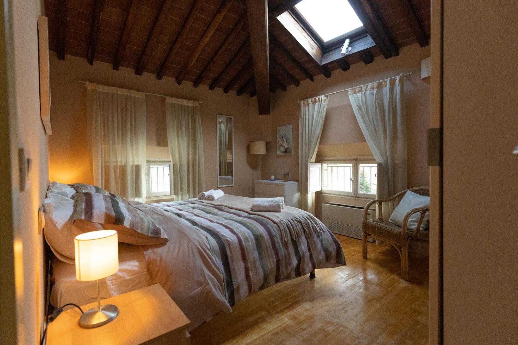 50Mt Dalle Mura+Parcheggio*Appartamento Tipico* Lucca Bagian luar foto